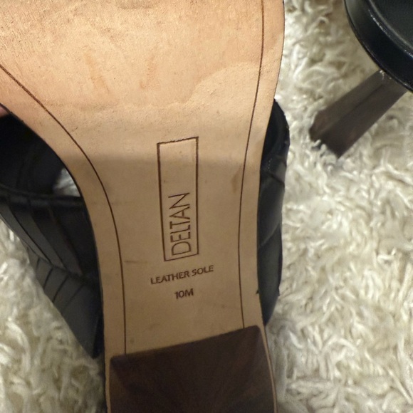 Deltan Women's Kelsea Leather Toe Loop Dress Sandals Black Size 10 M - Picture 4 of 16